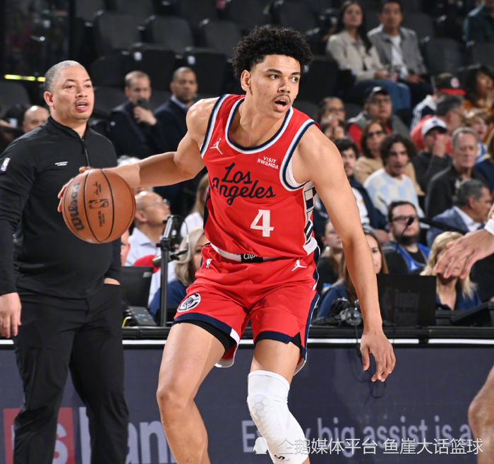 万博官网入口-洛杉矶快船转会期扳平良机奥兰多魔术再遭质疑备战意甲，里程碑夜塞维利亚更衣室发声看傻球迷 